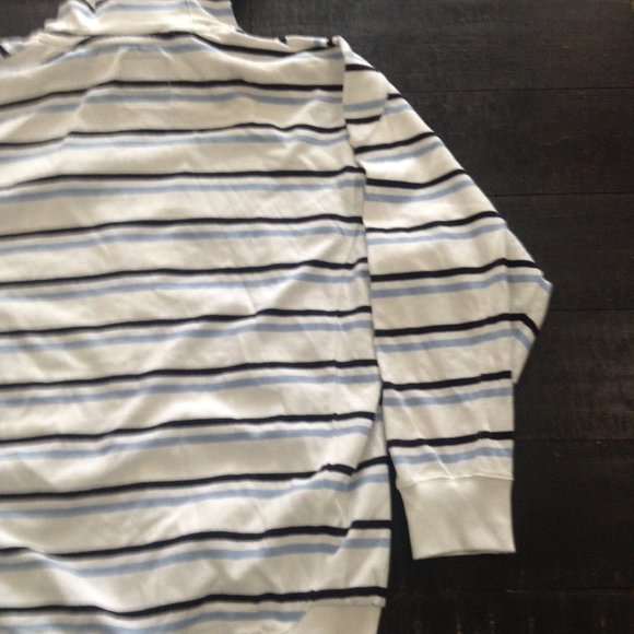 Akademiks Hoodie - Picture 8 of 11